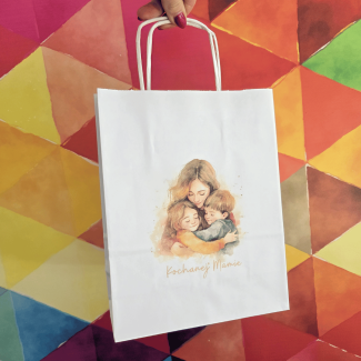 Torba papierowa z nadrukiem KOCHANEJ MAMIE dzieci na prezent