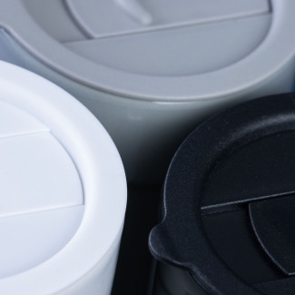 Kubek ceramiczny TEONA z silikonową osłonką z TWOIM NADRUKIEM